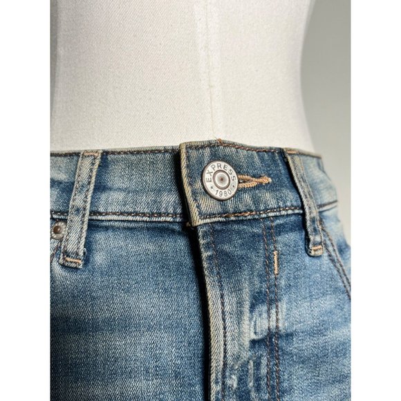EXPRESS Bedazzled Gemstone Jean Mini Skirt Distressed Raw Hem Medium Light Sz 4 - Picture 13 of 16